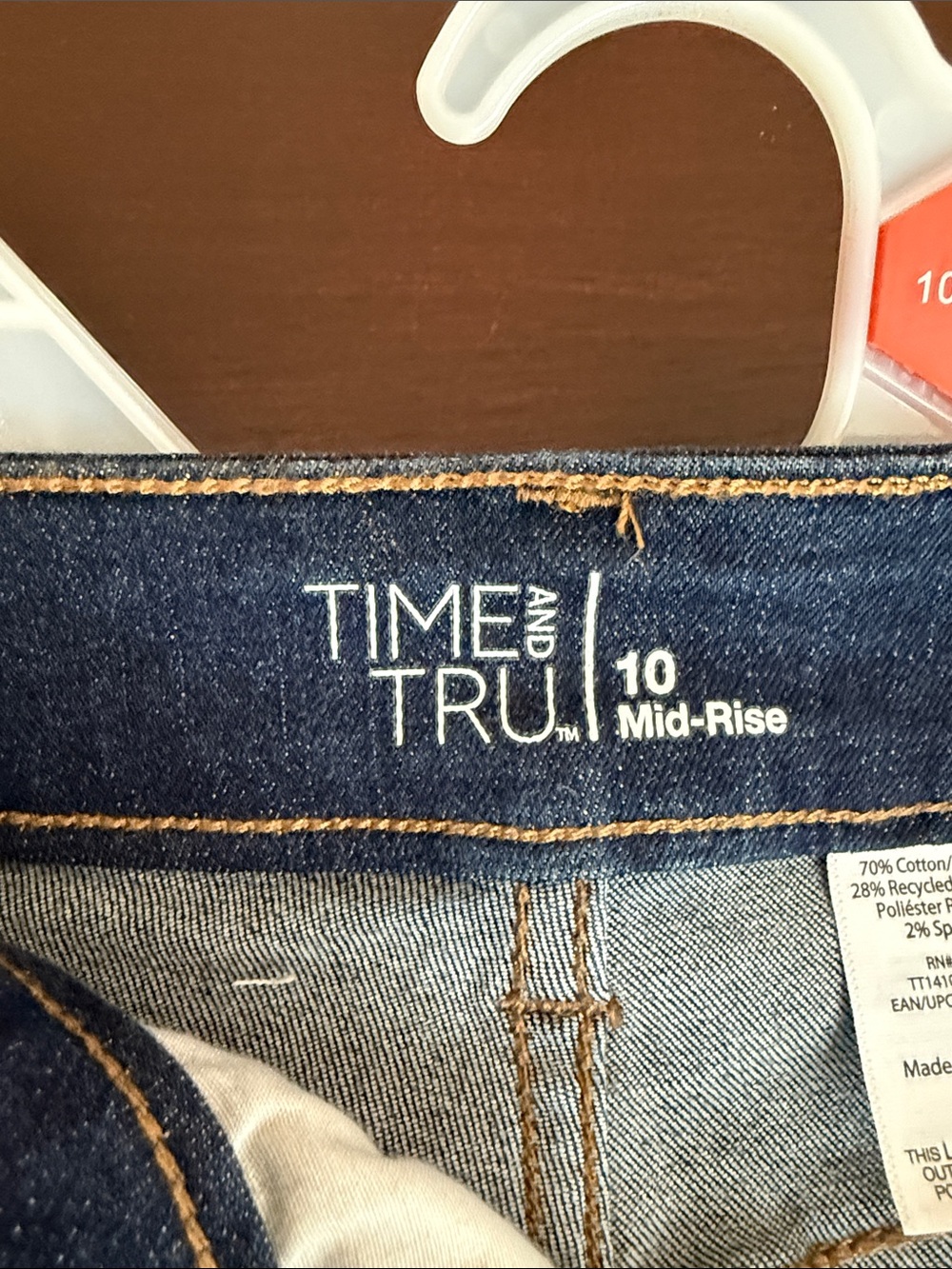 TIME & TRU 💙 DARK WASH CUFFED HEM MID-RISE DENIM SHORTS 💙 SIZE 10 🌟NWT🌟 - Picture 11 of 17